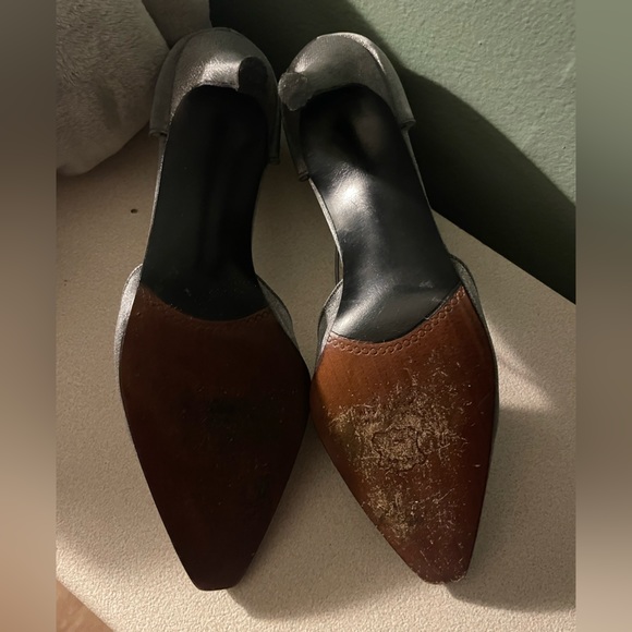 Stuart Weitzman pointed toe shiny silver short heels/ pumps (2.95”) - Picture 6 of 6